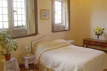 Пансион Cleeve House