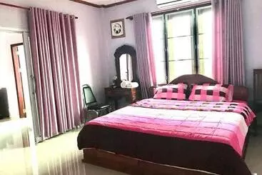 Panzió Xaythone Guest House