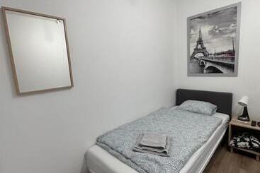 호스텔 Pruszkowskie Mieszkanko