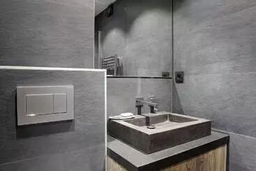カプセルホテル Studio Megève Centre