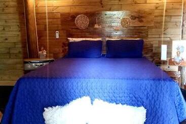 Bed and Breakfast Chalés Paris