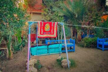 ベッドアンドブレックファースト Little Pharaoh