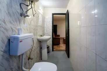 Hotel Sparrow Juniper Tree 2 Min Walk To Mg Marg