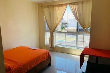 هتل آپارتمان Pelican House