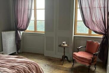 ベッドアンドブレックファースト Mercier De Montigny   Les Chambres Du Beffroi   Spa Et Massage