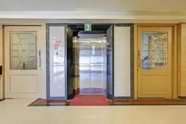 Hôtel Collection O Sri Sai Ram Suites