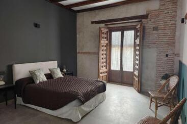 Пансион Casa De Los Mendoza   Casa Solariega En El Casco Histórico