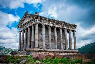 Pensió Roman S Guest House In Garni