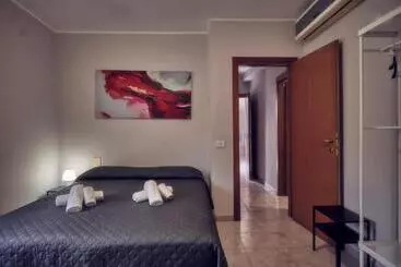 تختخواب و صبحانه Travelershome Ciampino 170 Station Street