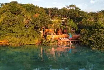 Hotel Naya Bacalar Lagoon Front