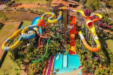 پانسیون Pousada Das Bandeiras