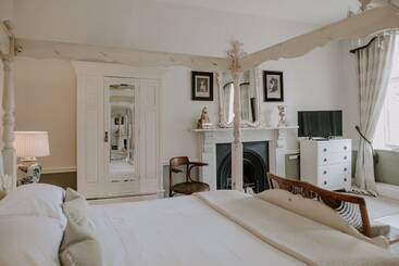 Bed and Breakfast Allington Manor