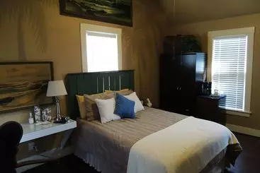 צימר Lyons Twin Mansions