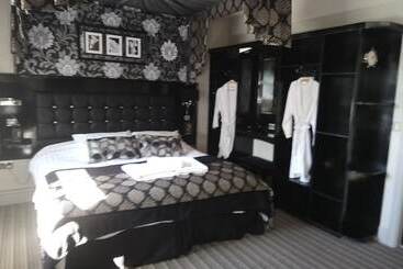 민박 Casanova S Restaurant &