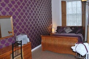 بنسيون College Guest House