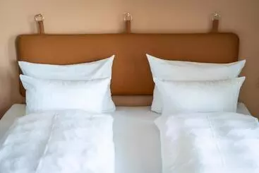 Black F Tower   Serviced Apartments