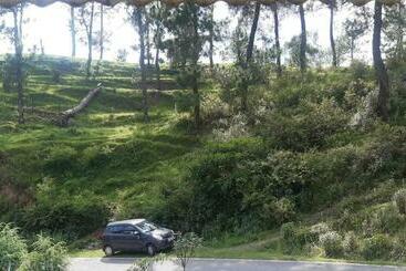 ホテル Spot On 91569 Ahaar