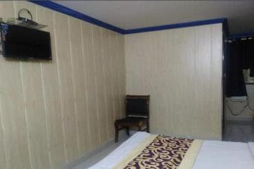 ホテル Sumitra By Wb Inn