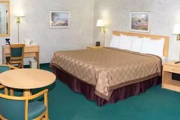 فندق على الطريق Regency Inn Perrysburg