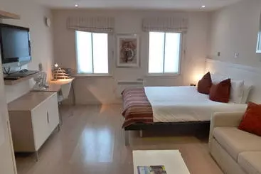 آپارتمان Berkeley Park By Bridgestreet