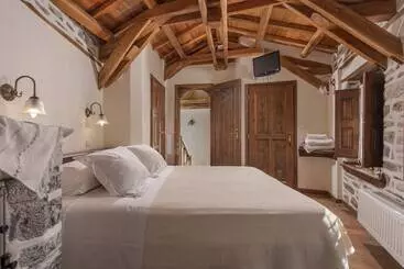 Apartments Melanthi Traditional