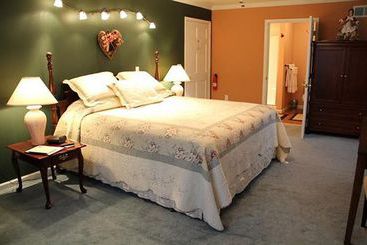 مبيت وإفطار The Marshall House