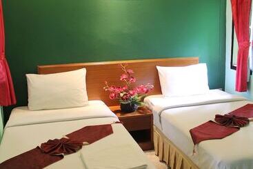 هتل Baan Suan Sook Resort