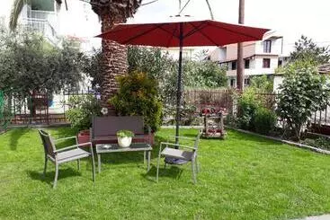 Hotel Lamprini S Deluxe Studios