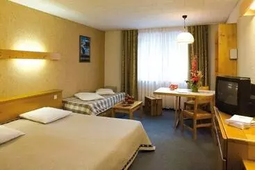 Отель Hôtel De L Ermitage