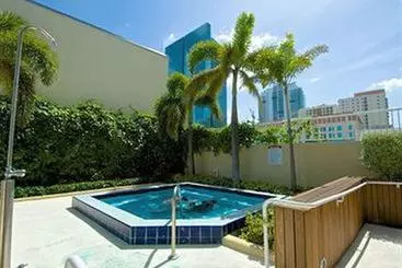 آپارتمان‌های توریست‌ها Pelican Residence at One Broadway