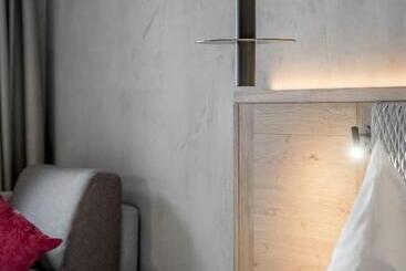 Отель Tilia Living