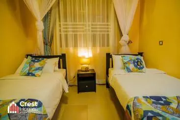 هتل آپارتمان Crest Homes Uganda