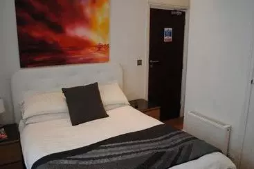 Отель The Beach Pad