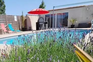 Bed and Breakfast La Pool House