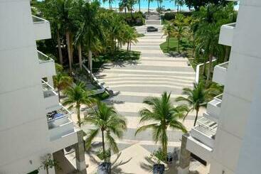 アパートホテル Playa Blanca Town Center