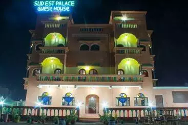 ペンション Sud Est Palace