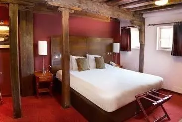 هتل The Riverside Inn