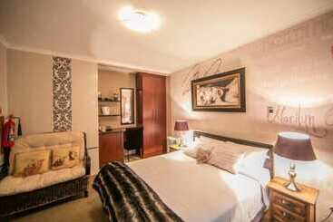 ペンション Villa D Or Guest House