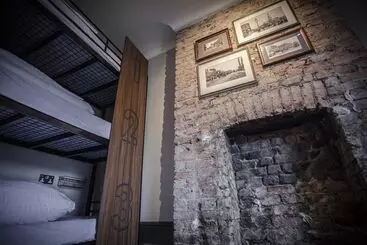 Общежитие Publove @ The Crown Battersea