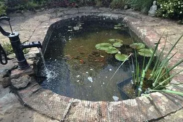 Calendar Cottage Bed & Breakfast