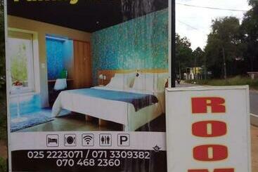 بنسيون Nikasha Family Rest