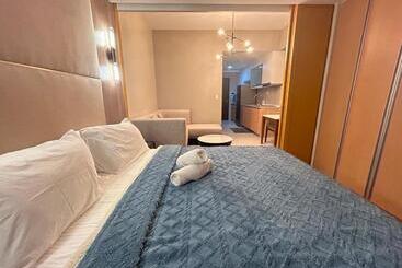Aparthotel One Uptown Residences Bgc