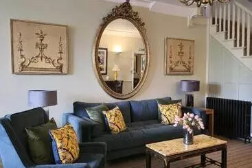 ベッドアンドブレックファースト Burlington Berties