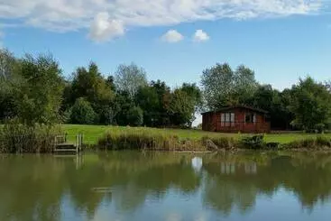 کلبه Glebe Farm Apartments