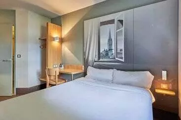 B&b Hotel Caen Mémorial