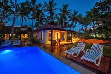 Hotel Maui Palms