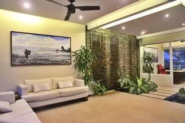 Boca Olas Resort Villas