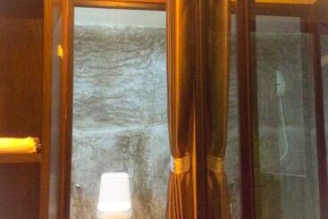 בקתות Lipe Sunset Forest Resort