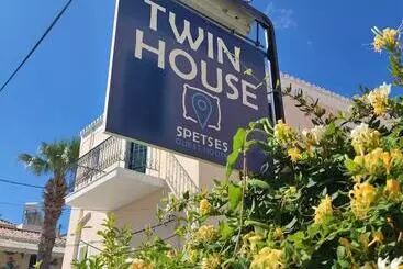 بنسيون Twin House