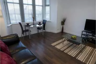 Aberdeen Serviced Apartments   The Lodge
